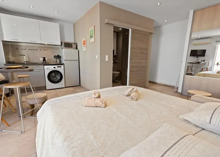 Апартаменты L'aristide - Hypercentre - Spacious - Ac Антиб